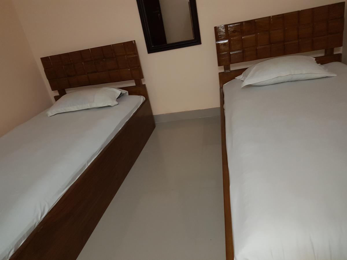 Hotel Diamond Park Dakhin Kattali Екстериор снимка