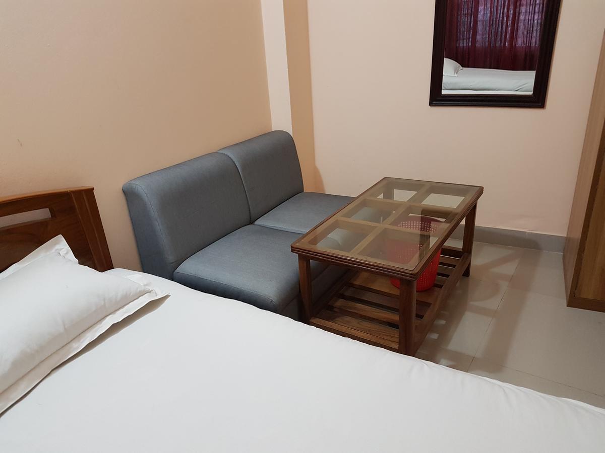Hotel Diamond Park Dakhin Kattali Екстериор снимка