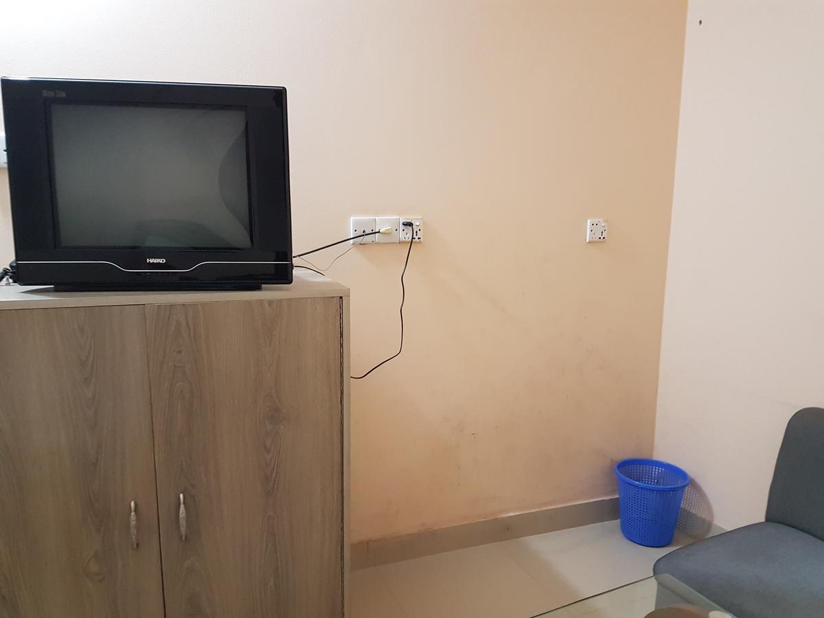 Hotel Diamond Park Dakhin Kattali Екстериор снимка
